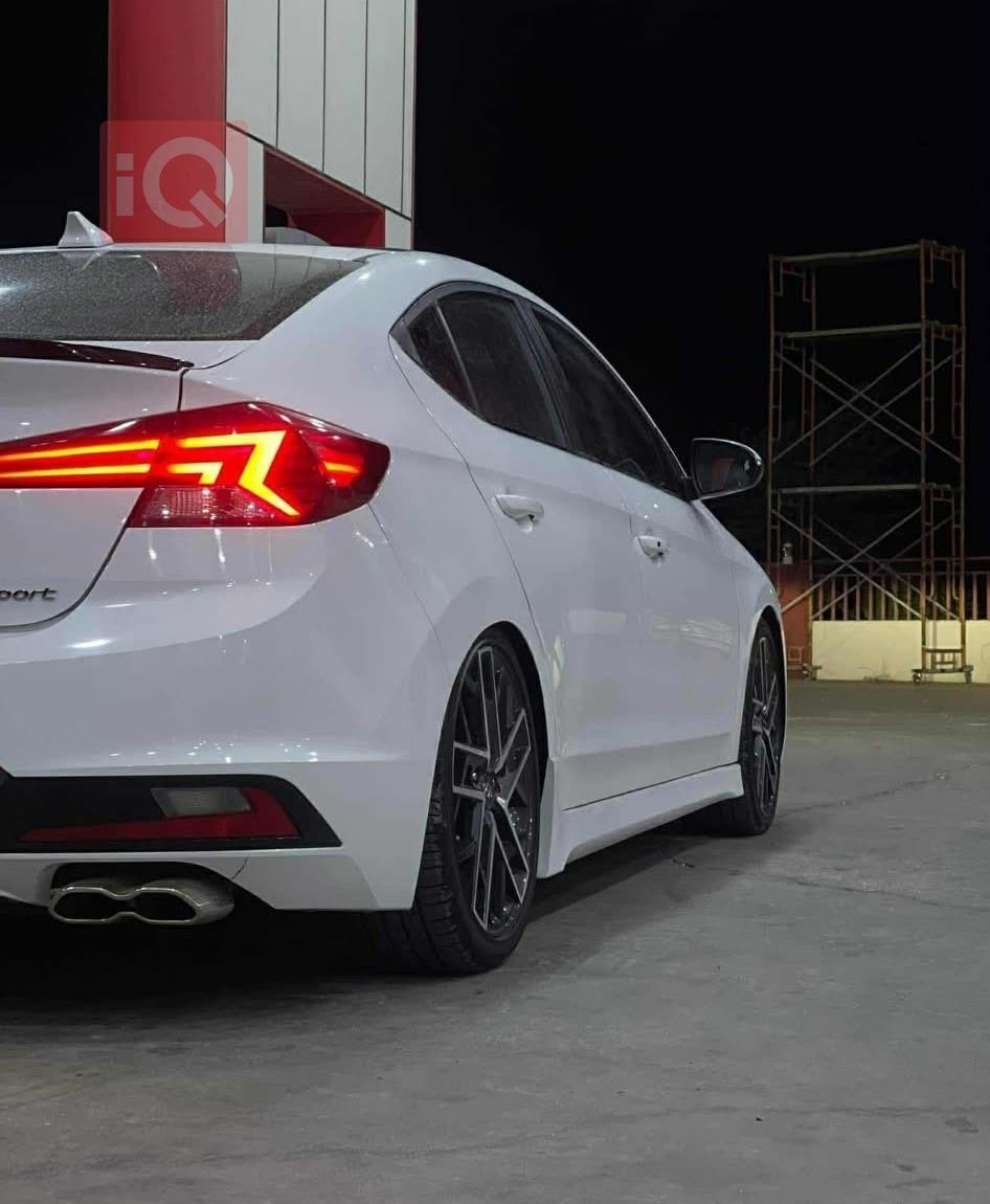 هيونداي النترا